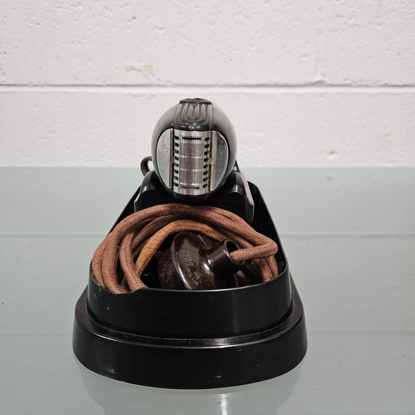 Art Deco Sunbeam Bakelite Cased Shaver