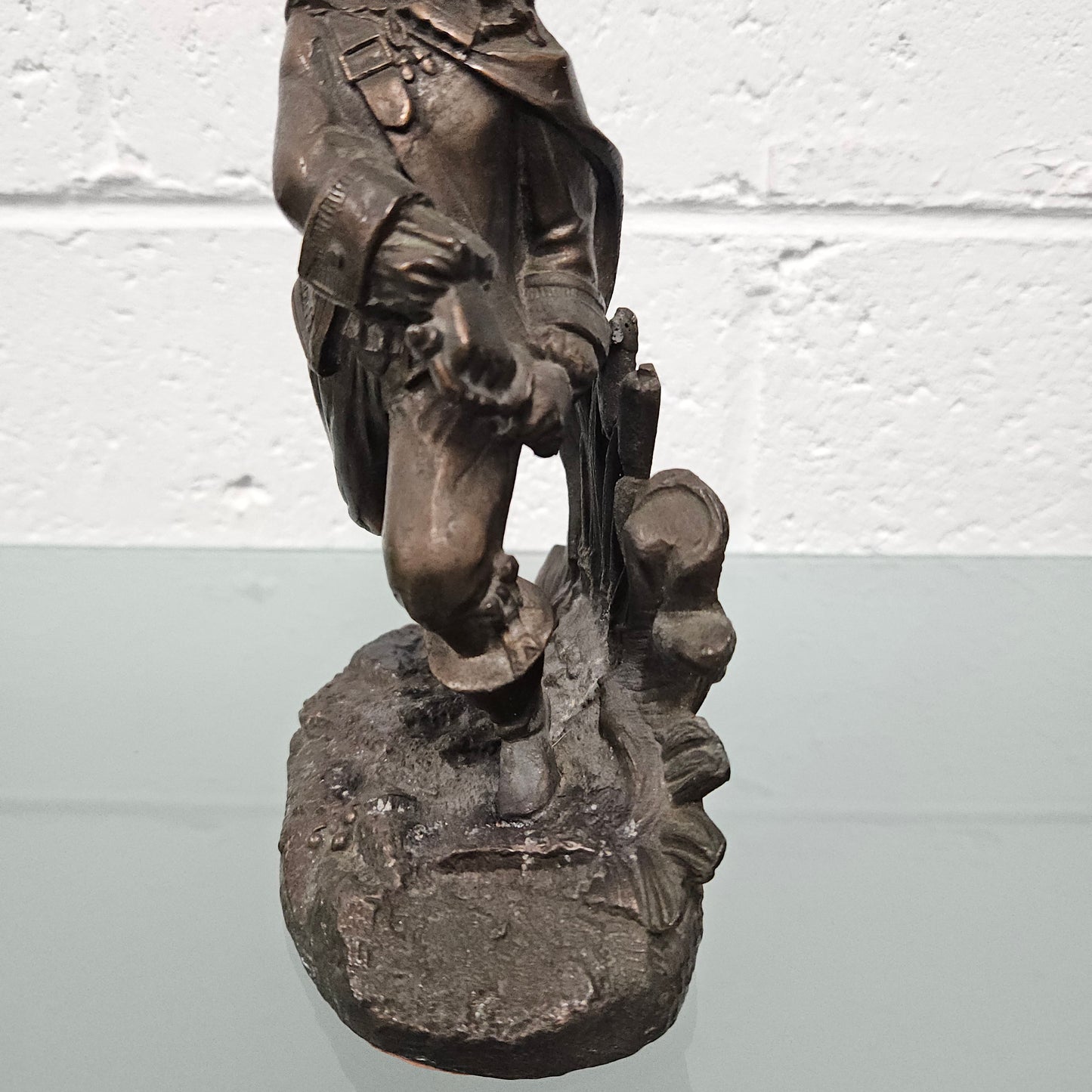 Antique bronzed spelter musketeer figure, in good original condition.
