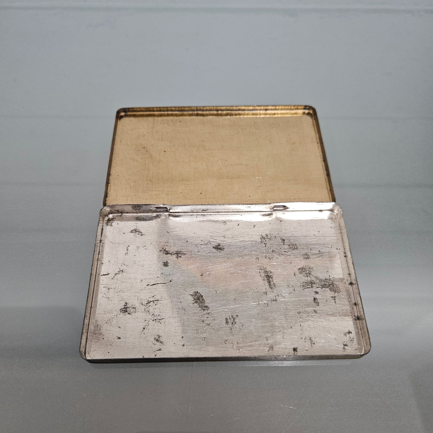 Vintage "Country Life" Cigarette Tin