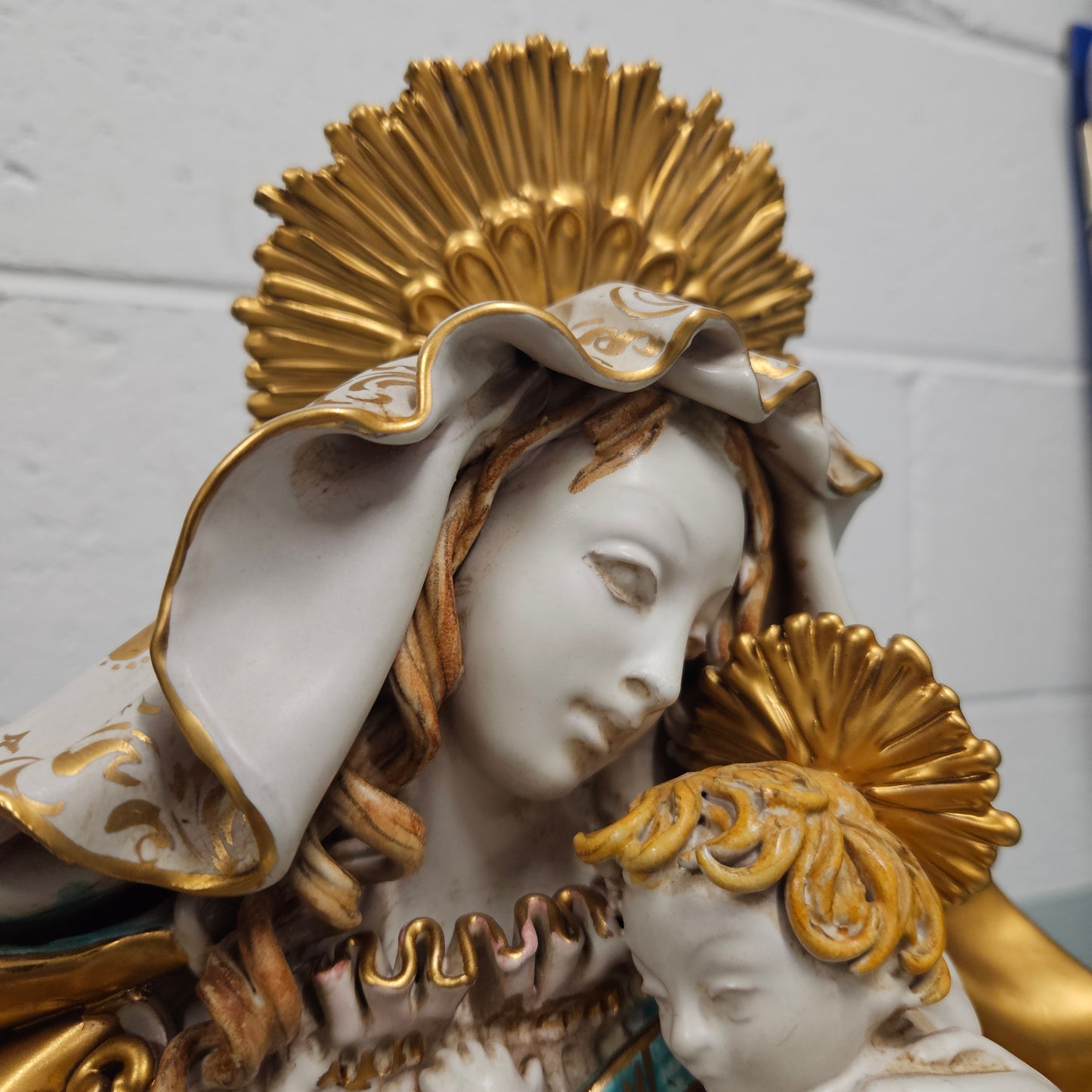 Stunning Mid Century Persko Potteryt Italian Sculpture Maddona & Child
