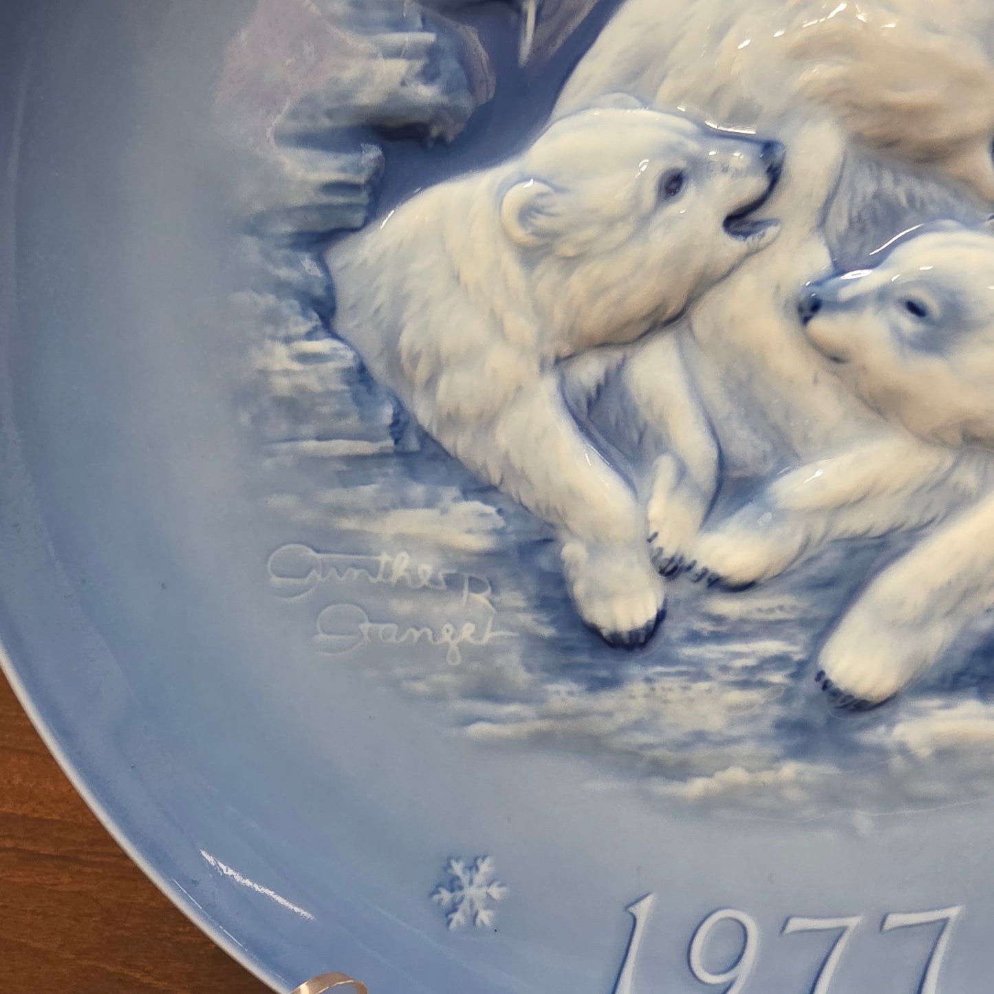 Vintage Hutschenreuther 1977 Display Plate