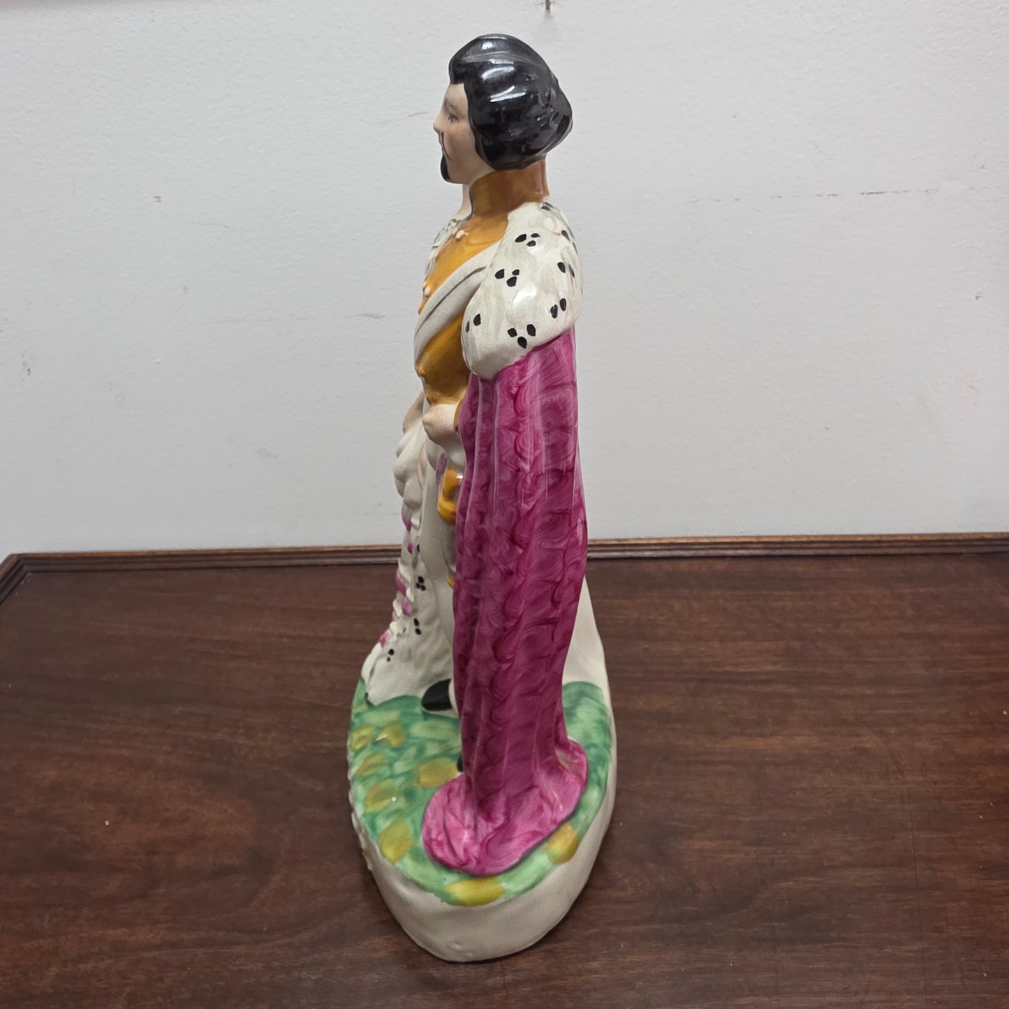 Victorian Staffordshire Victoria & Napolean III Statue
