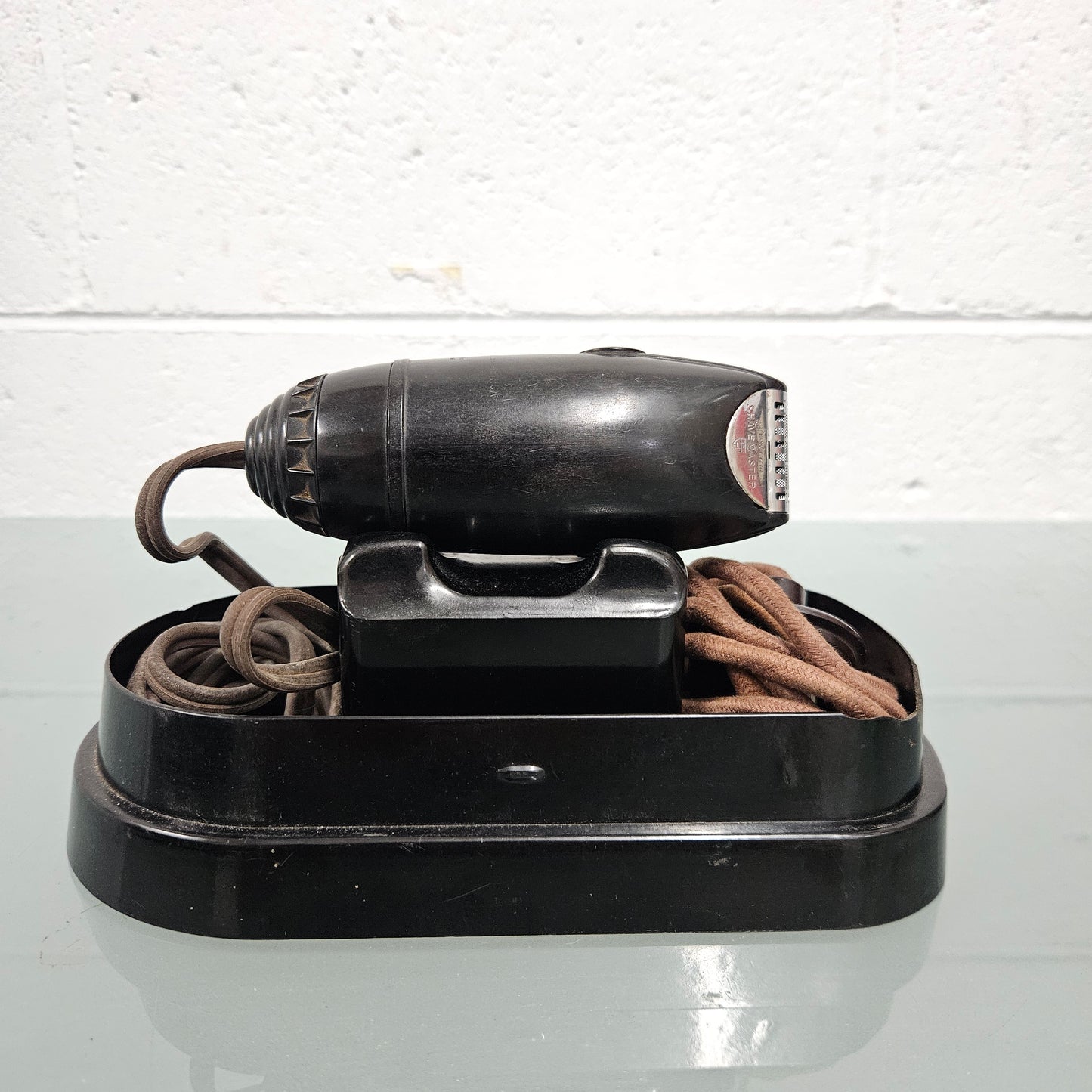 Art Deco Sunbeam Bakelite Cased Shaver