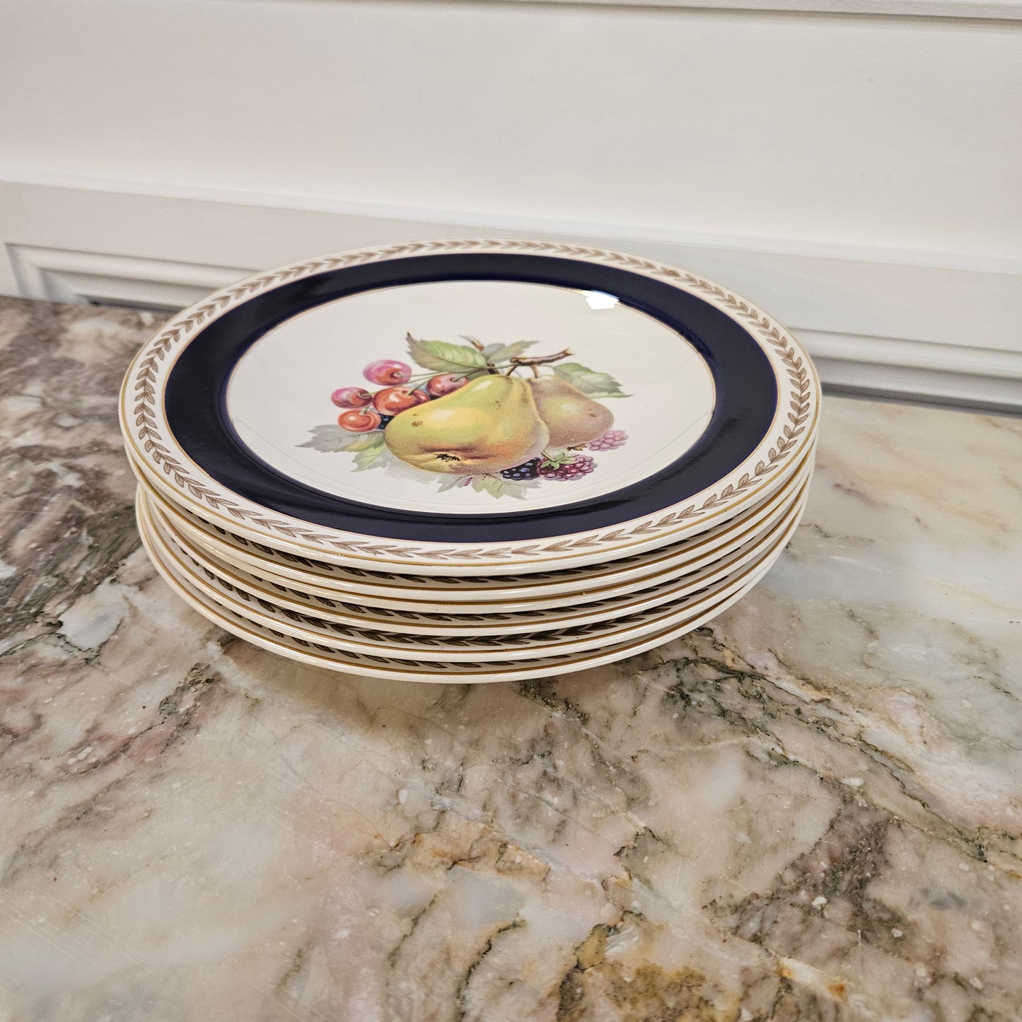 Set of 6 Stunning Crown Ducal Bowls With Fruit Centres