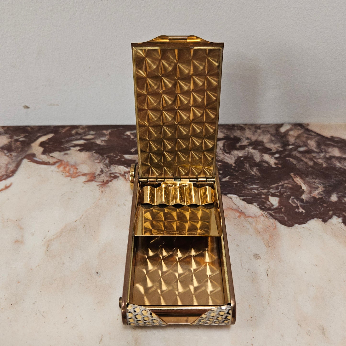 Vintage "Camera Case" Vanity Compact Cigarette Case Combination.