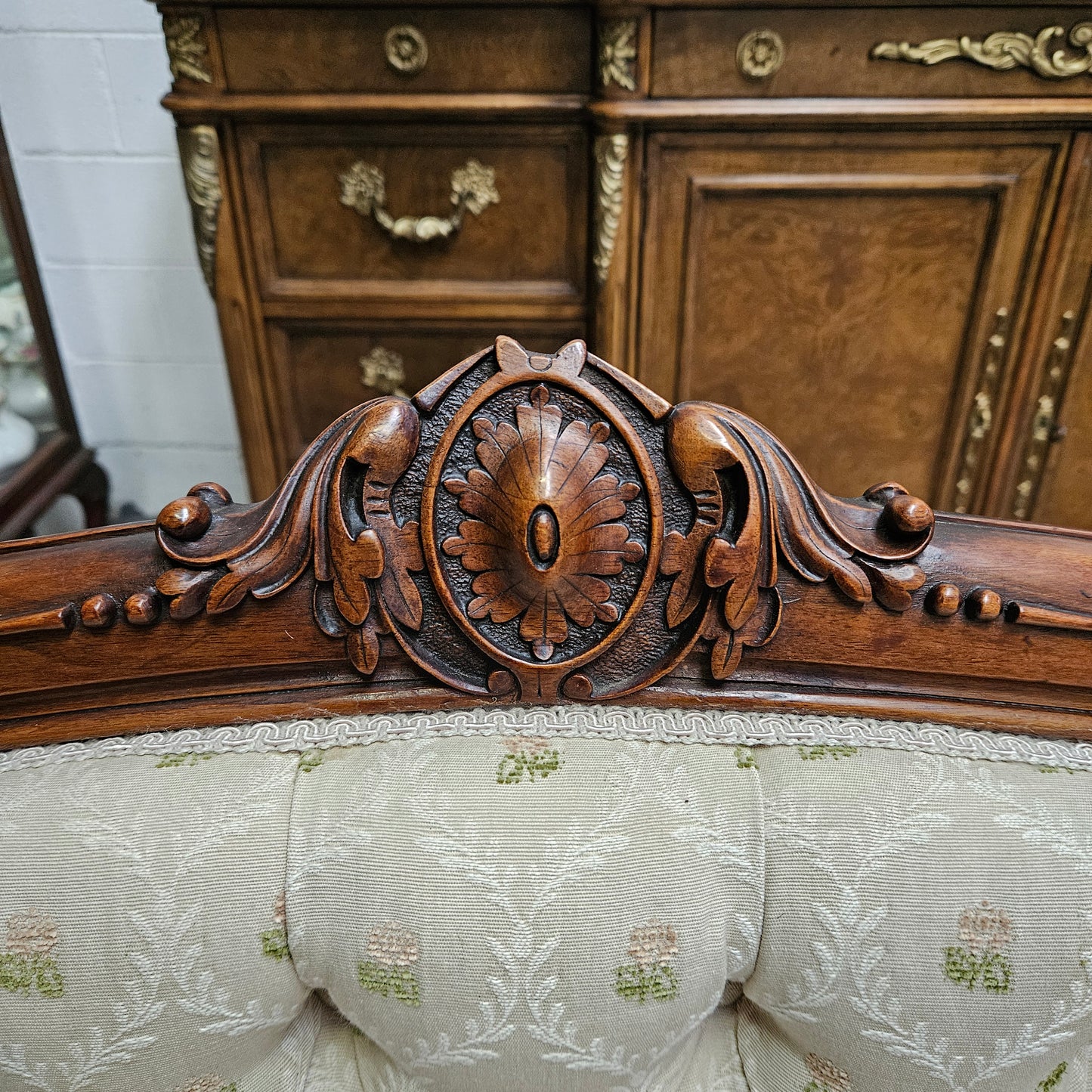 Victorian Walnut Double Ended Chaise Lounge