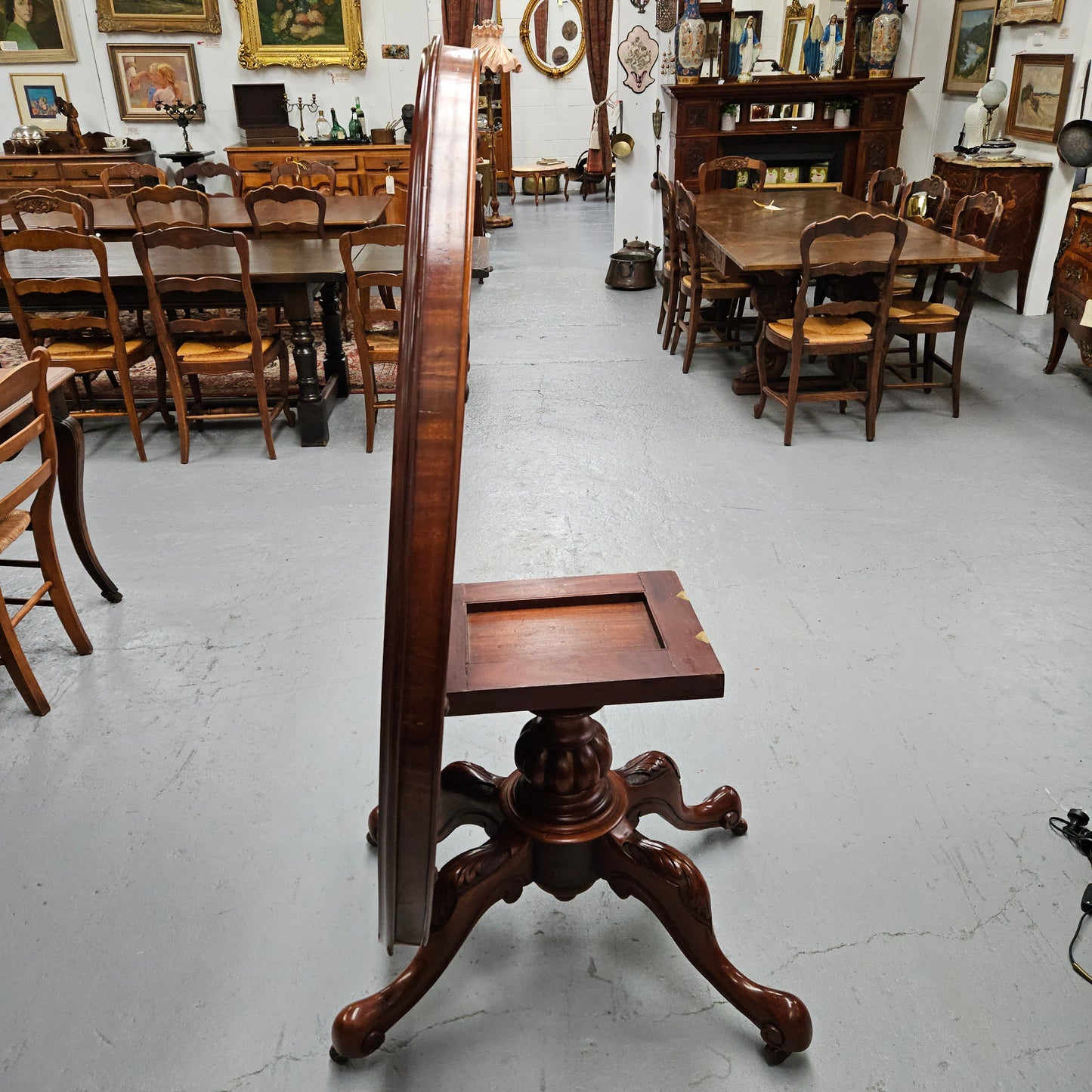 Victorian Oval Mahogany Loo Table
