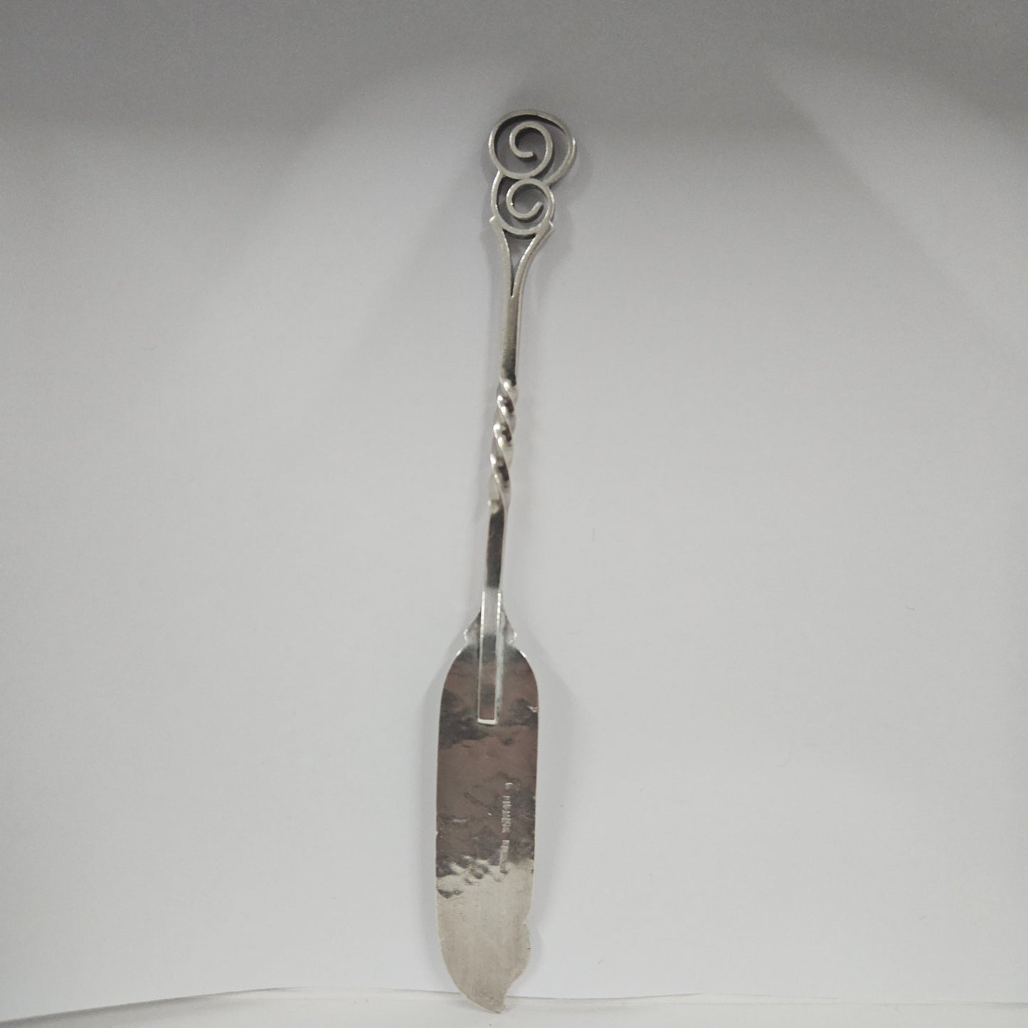 Sargison's (Hobart, Tasmania) Australian Arts & Crafts Sterling Silver Butter Knife