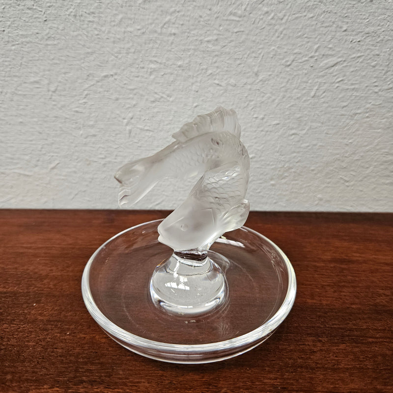 Beautiful condition Lalique French koi fish ring/pin tray. Please view photos as they form part of the description.