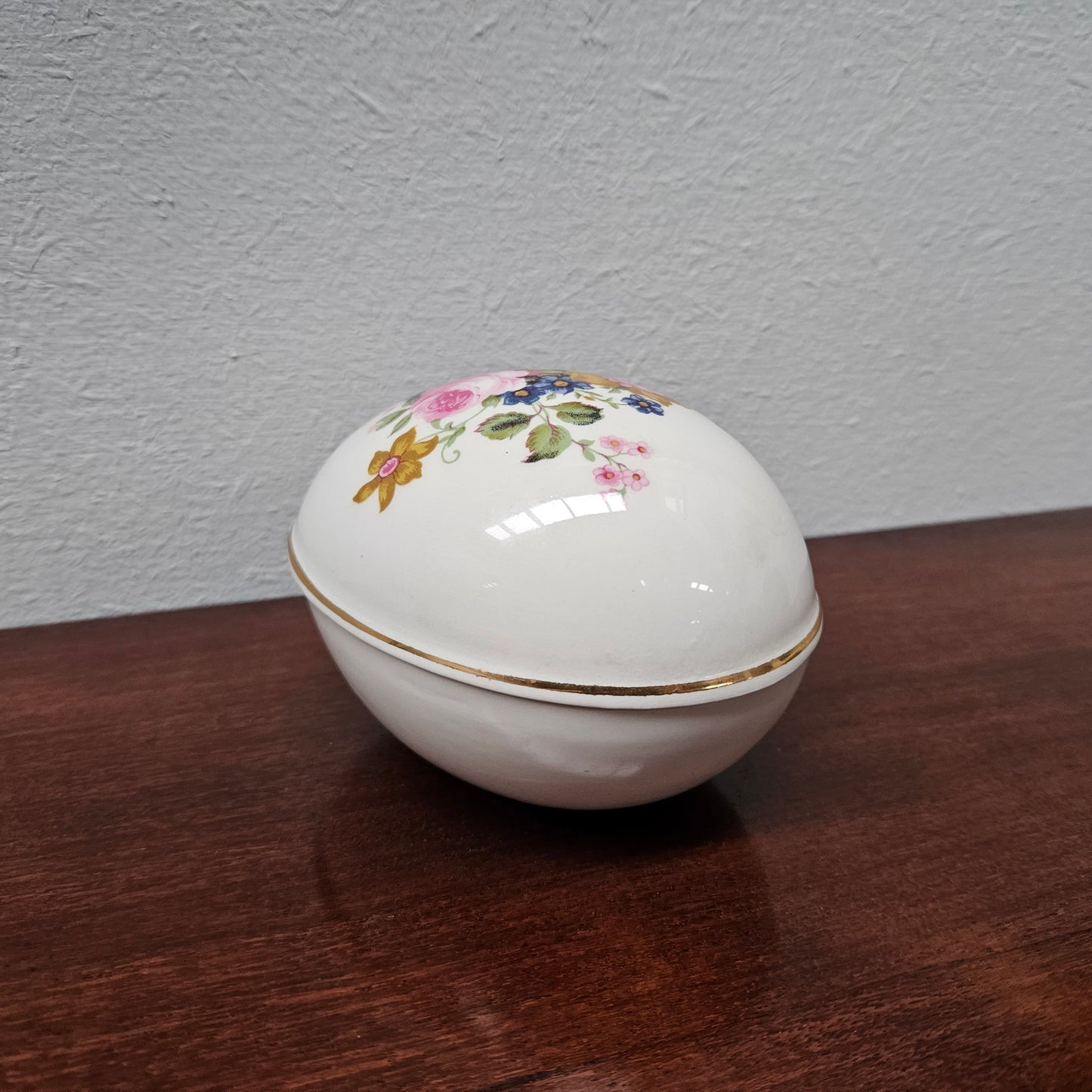 Pretty Floral "Sadler" Ceramic Egg Trinket Box