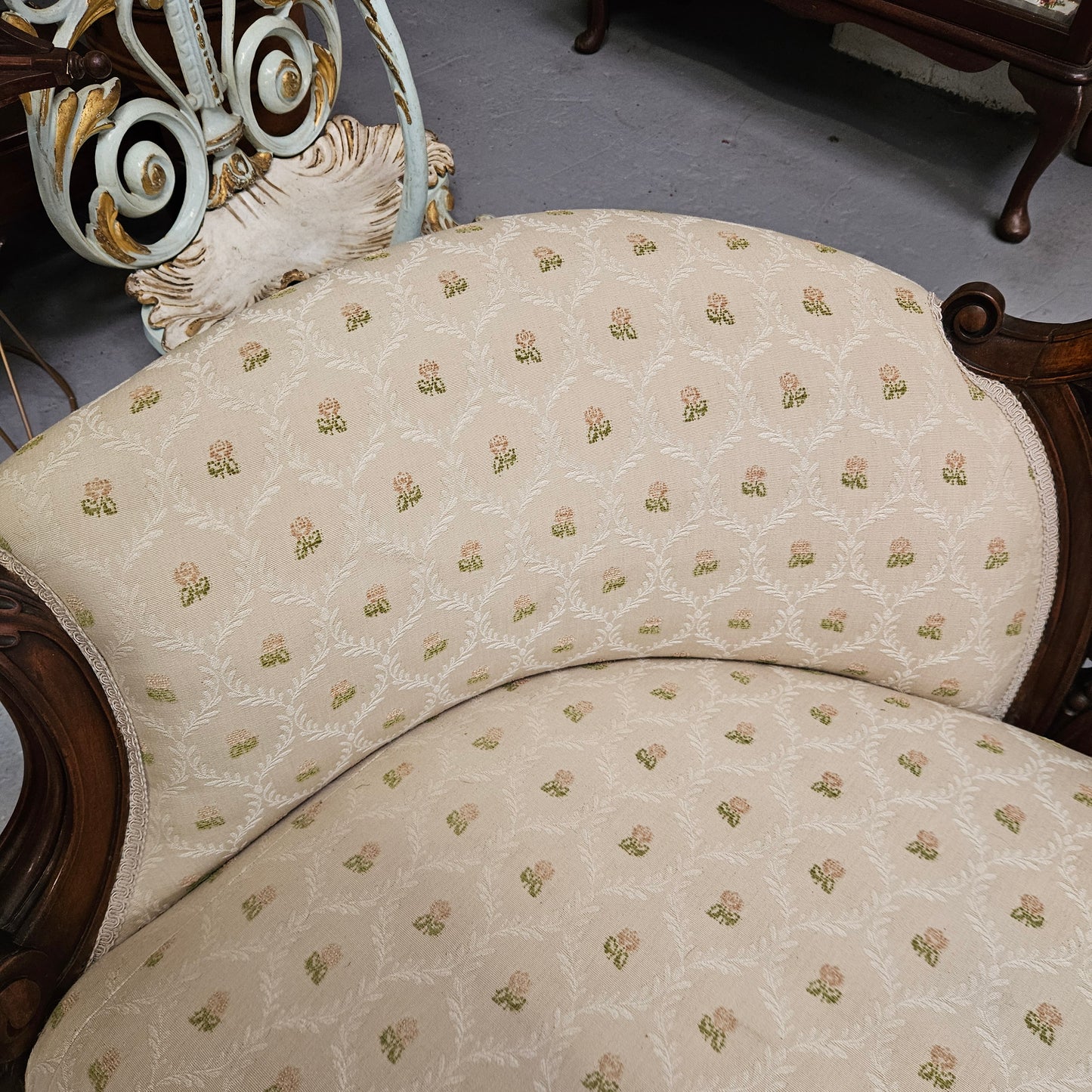 Victorian Walnut Double Ended Chaise Lounge