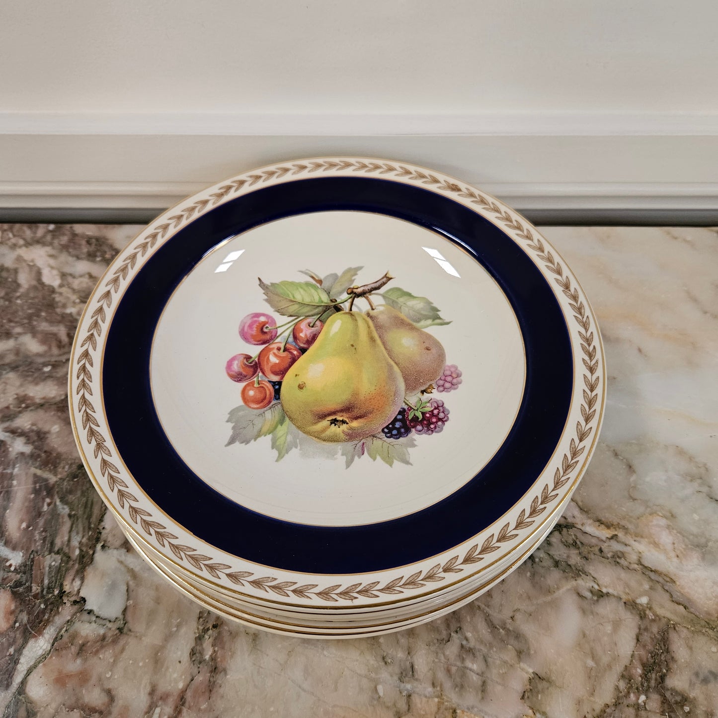 Set of 6 Stunning Crown Ducal Bowls With Fruit Centres