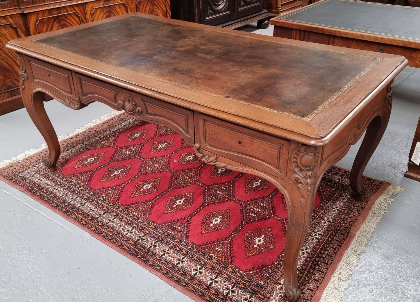 French 19th Century Louis XV Style Bureau Plat With Leather Top