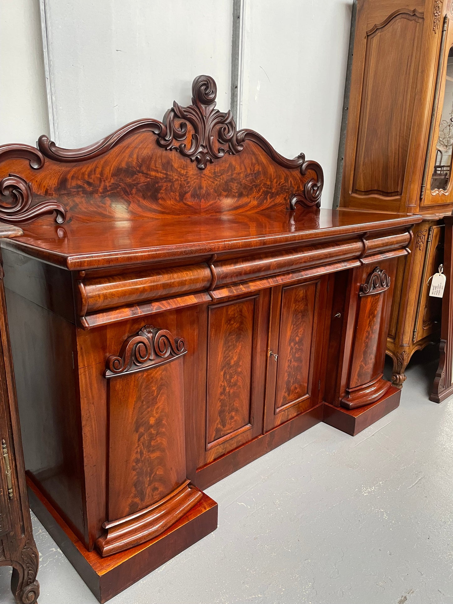 Stunning Flame Mahogany Victorian Sideboard