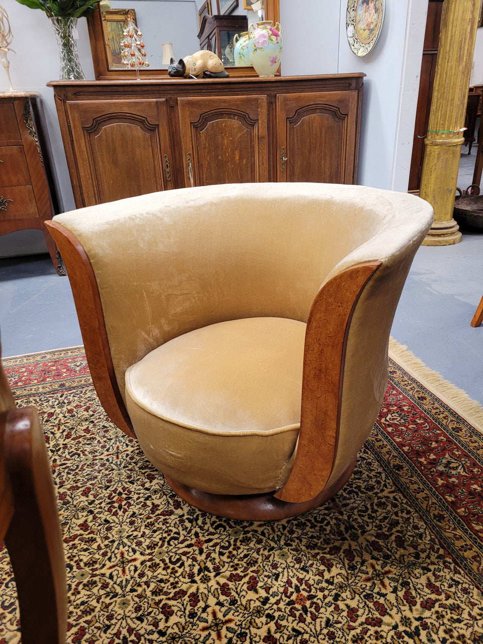 Four stunning original Art Deco Tulip shaped salon lounge chairs made specifically for the Hotel Le Malandre, Belgium in the 1930’s. They are marked with a metal tag “Hotel Le Malandre Modele Depose” Burl Walnut, Walnut and gold coloured velvet upholstery and rest on a thick wooden circular base it has been sourced in France and in good original condition. Included in the set is the accompanying Art Deco Walnut with glass top side table also made for Hotel Le Malandre and marked with the metal tag. Absol