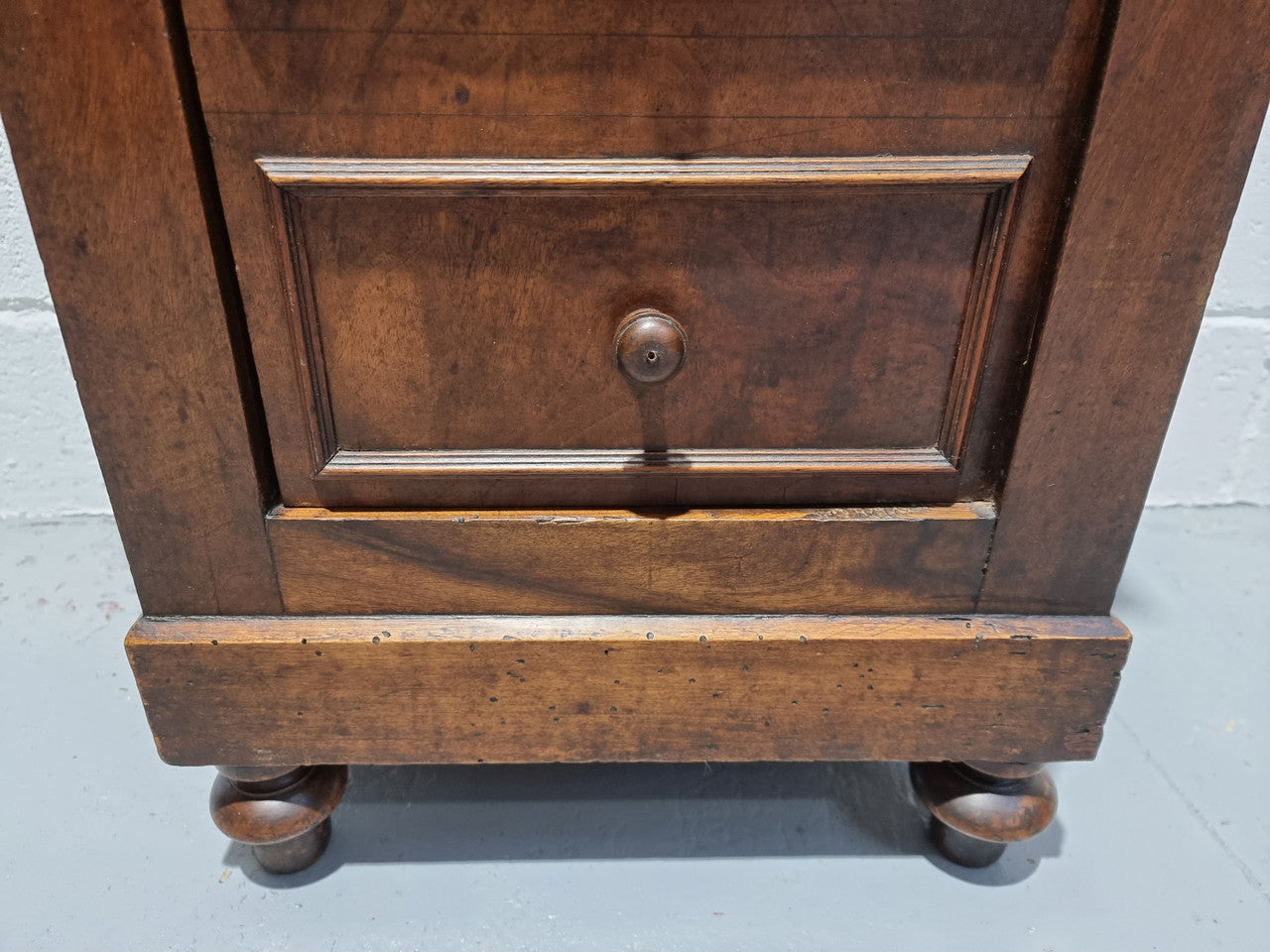 French Walnut bedside/occasional cabinet with one drawer and a cupboard and marble top in good original condition.
