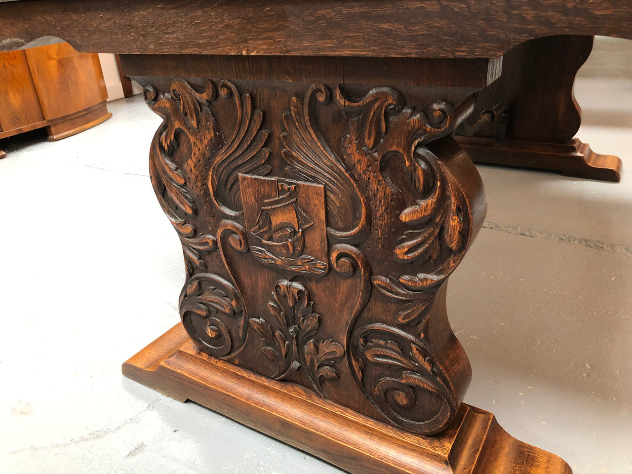 A beautiful French oak, Spanish style parquetry top extension table, with amazing carving and lovely details in very good condition.