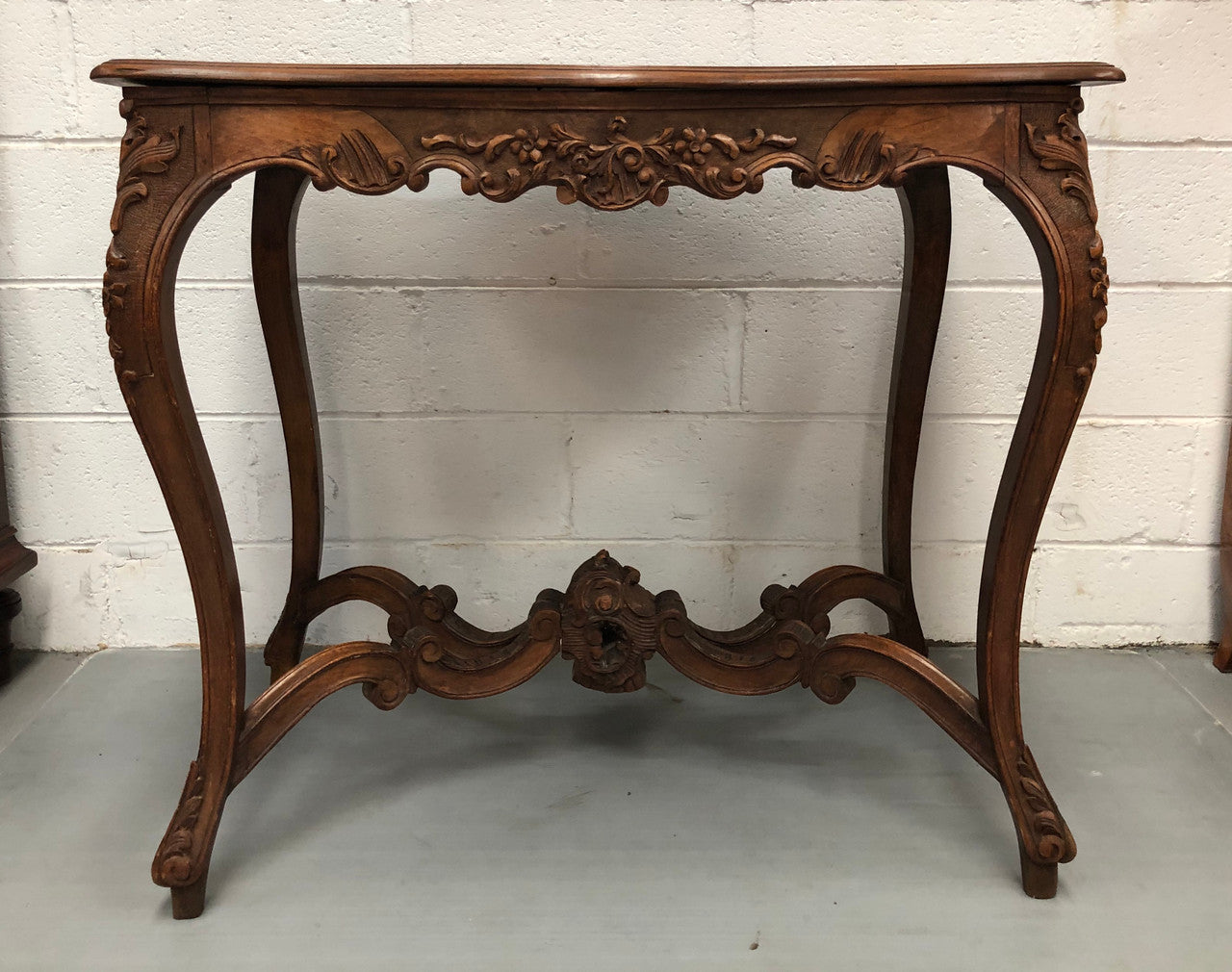 French Walnut Louis XV style center/side table. In very good original condition. Circa 1930's.