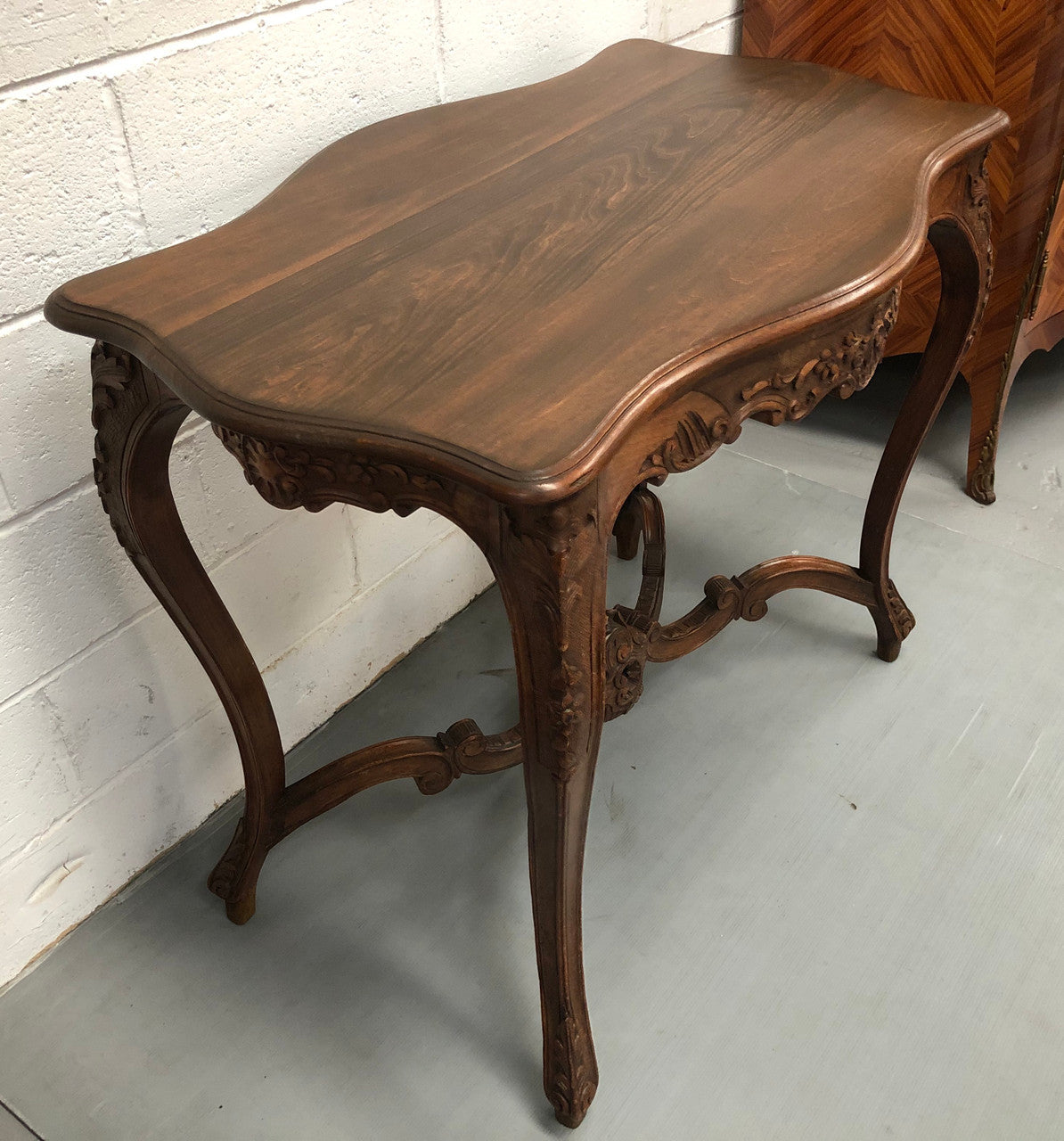 French Walnut Louis XV style center/side table. In very good original condition. Circa 1930's.
