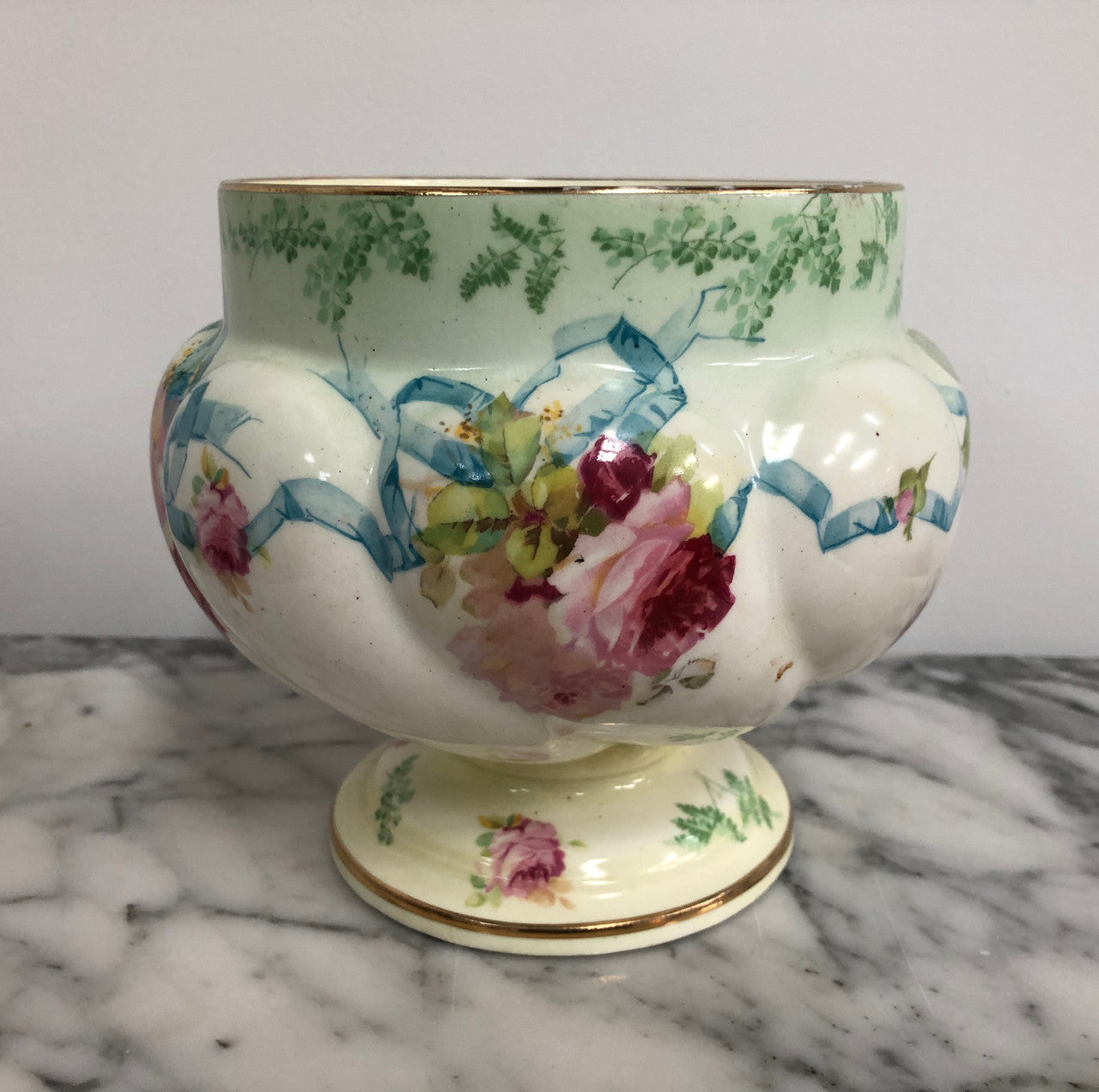 Beautiful Royal Doulton Posy bowl