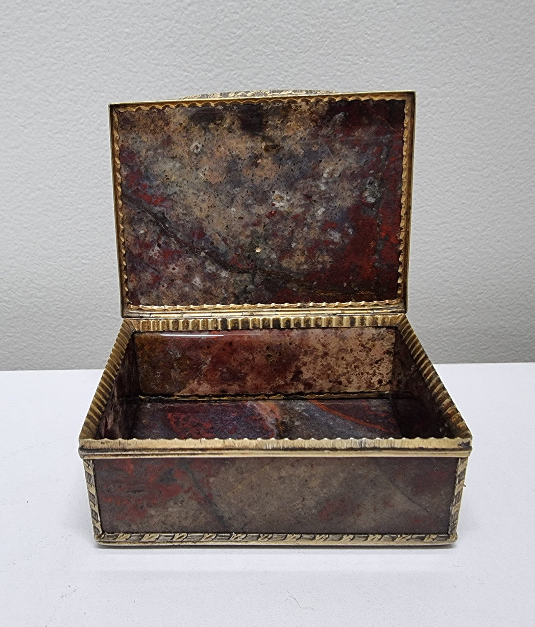 Rare & Beautiful 18th Century Silver Gilt & Red Moss Agate Trinket Box
