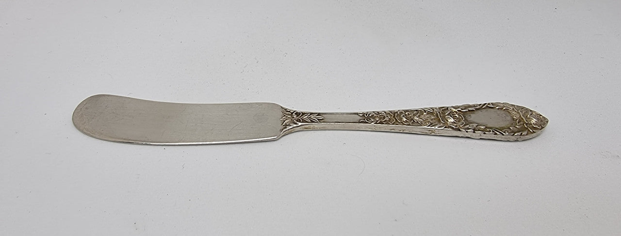 Very decorative American Kirk and Sons sterling silver butter knife in good original condition.
