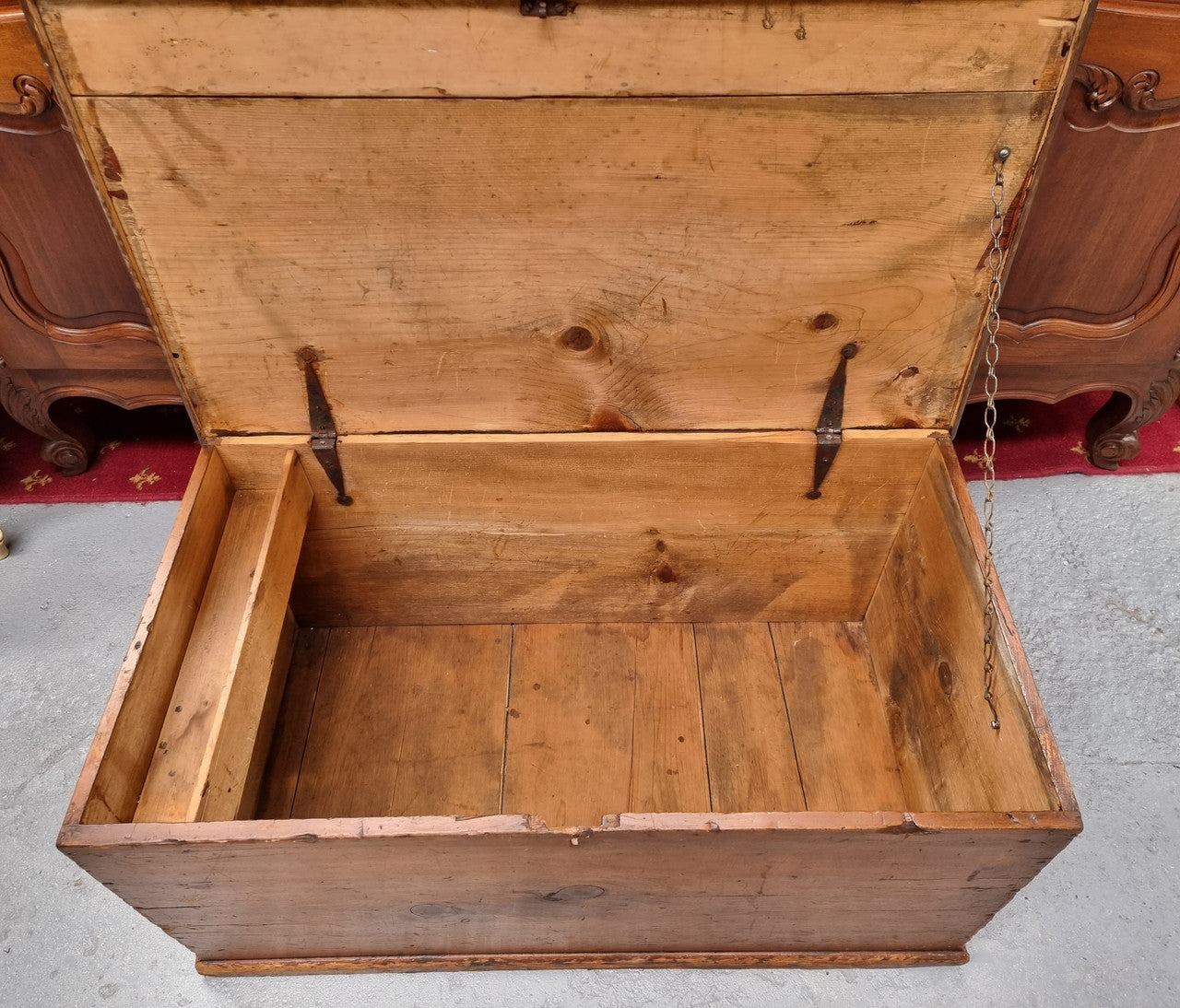 Pine Trunk-Blanket Box