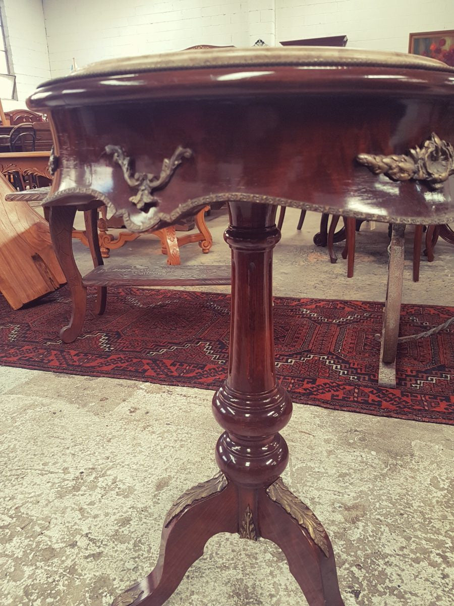 French Style Lamp Table