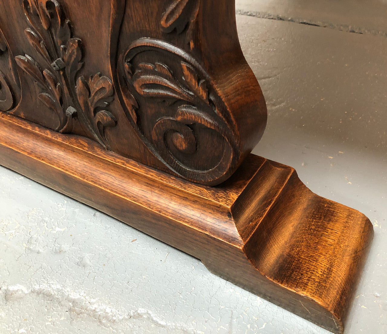 A beautiful French oak, Spanish style parquetry top extension table, with amazing carving and lovely details in very good condition.