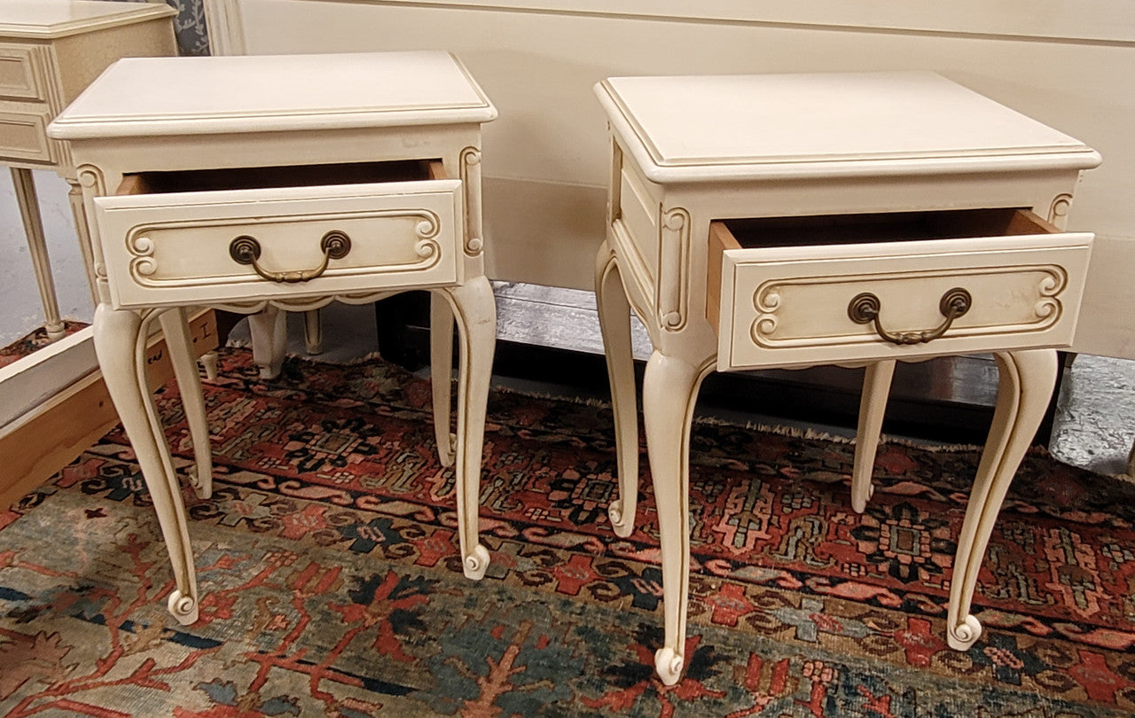 Pair French Vintage Louis XV style soft Ivory single drawer bedside tables. They have been sourced from France and are in good original condition.