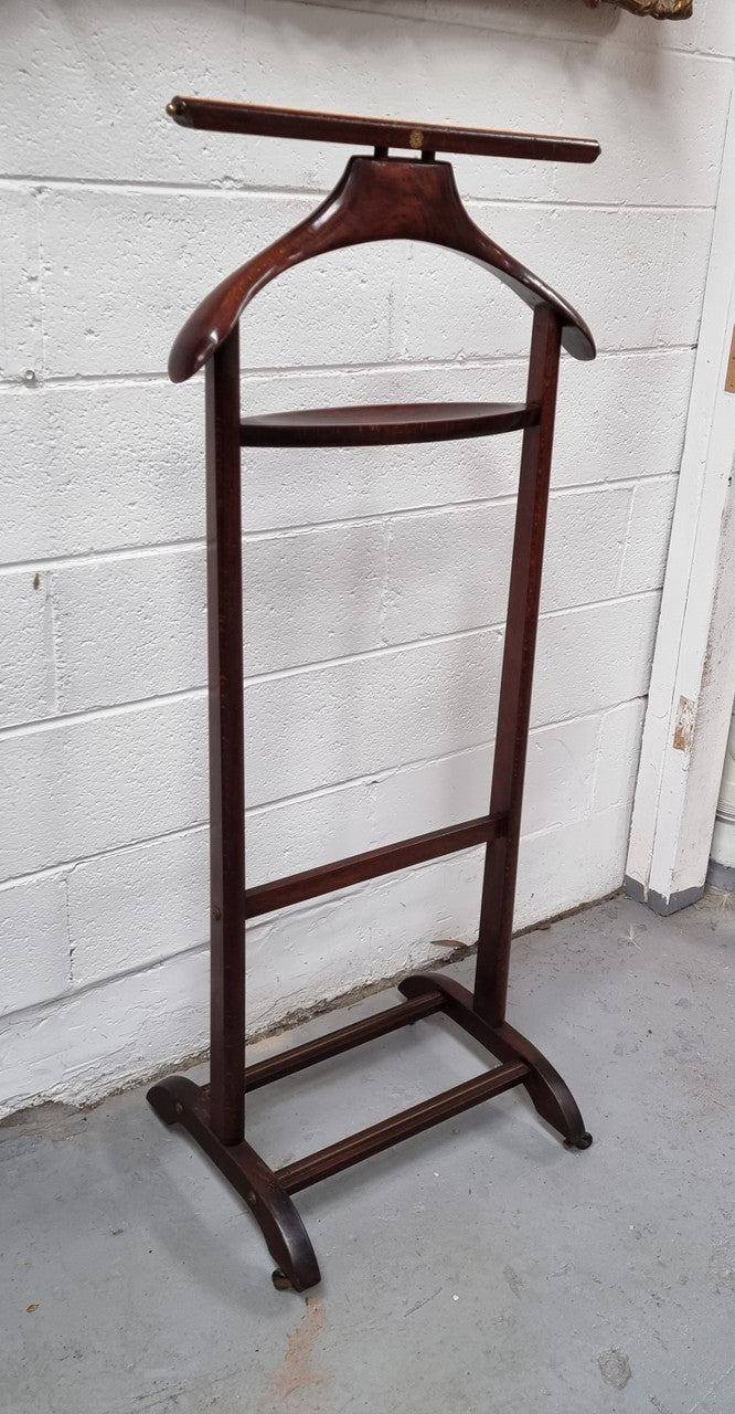 Italian Mens Wooden Valet Stand “Fratelli Reguitti”
