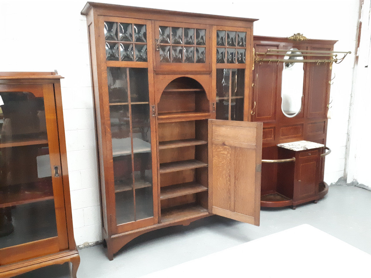 Amazing English Arts & Crafts Quarter Sawn Oak Bookcase