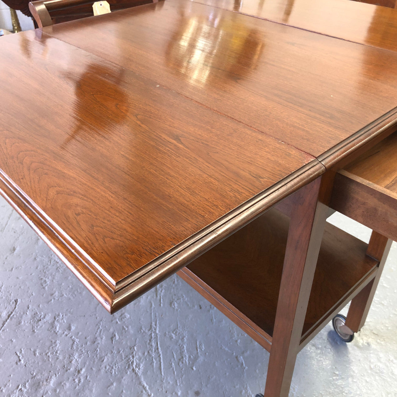 Drinks Trolley That Opens To A Table