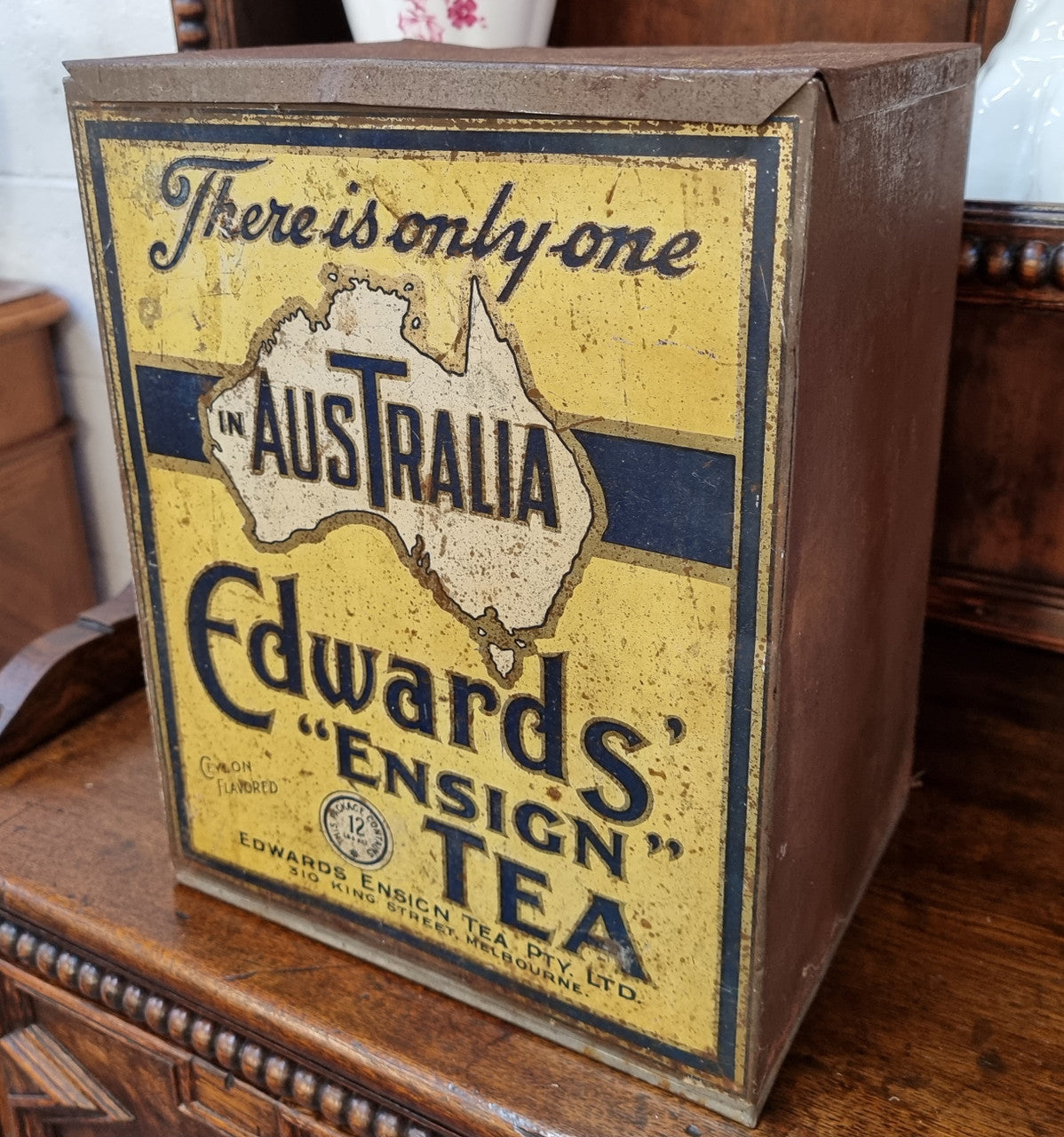 Australian Ensign Edwards Tea tin with lift up lid. In good original condition.