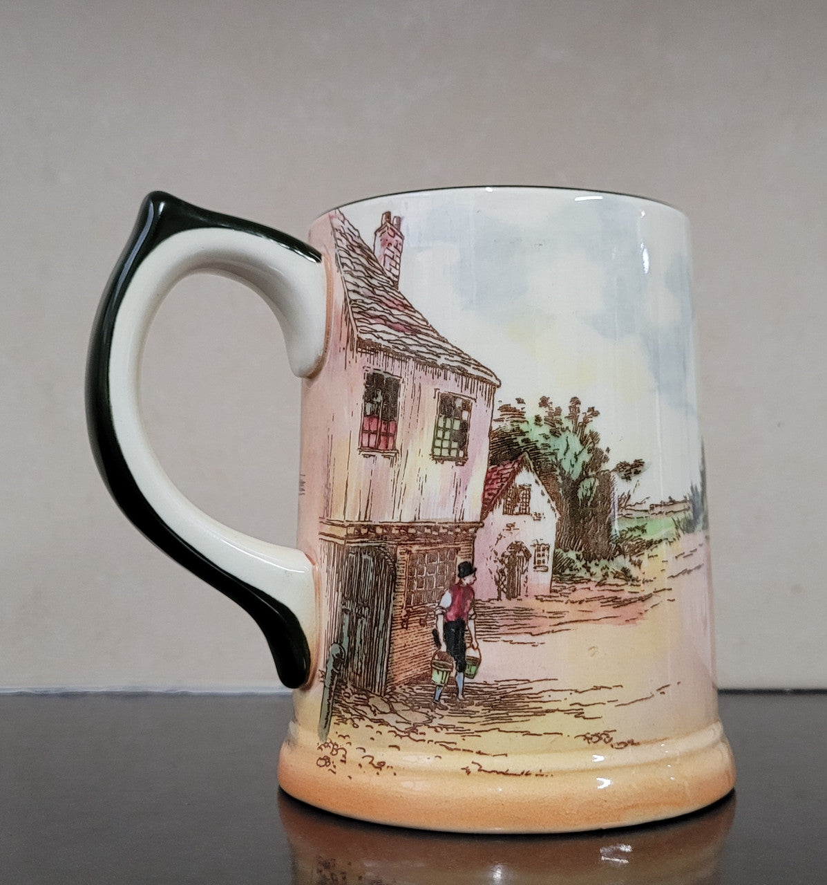 Royal Doulton coaching scene mug. In good original condition please view photos as they help form part of description.