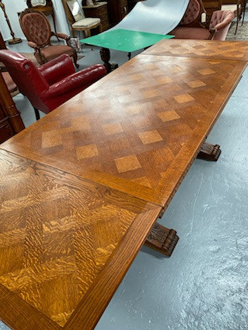 French Oak Renaissance style extension table. Extension leafs pull out either side and each leaf measures 54 cm. This allows you to use the table at three different sizes depending on your needs.