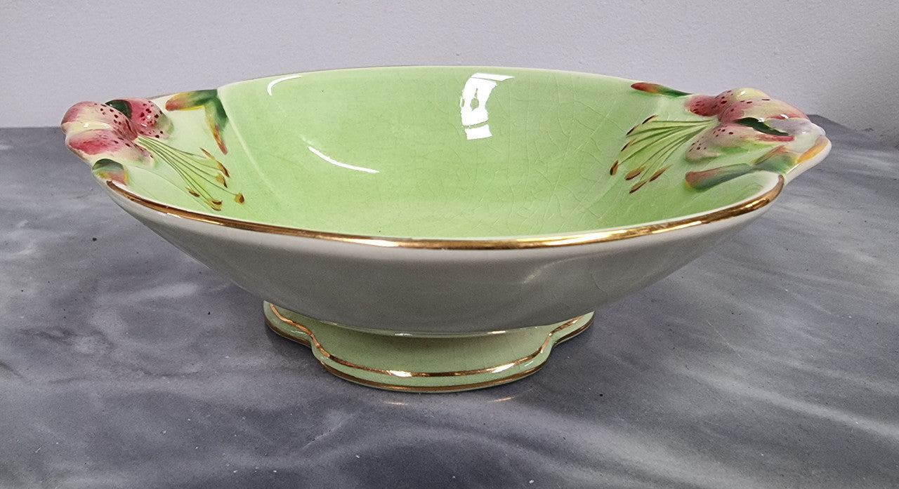 Lovely small Royal Winton tiger lily bowl, in great original condition.