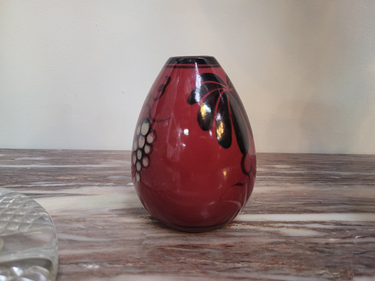 Pottery Art Vase With Seal Mark to Base