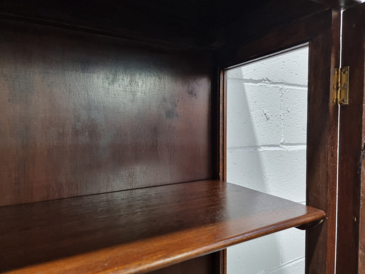 Beautiful Edwardian Walnut and Figured Walnut display cabinet of pleasing narrow proportions. In good original detailed condition