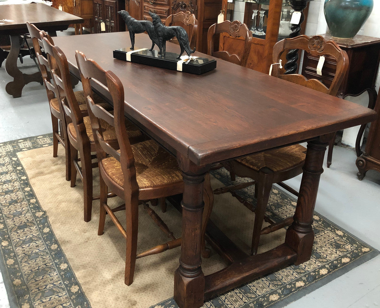 French dark Oak stretcher based farmhouse table. Can sit 6-8 people and is in very good original condition.