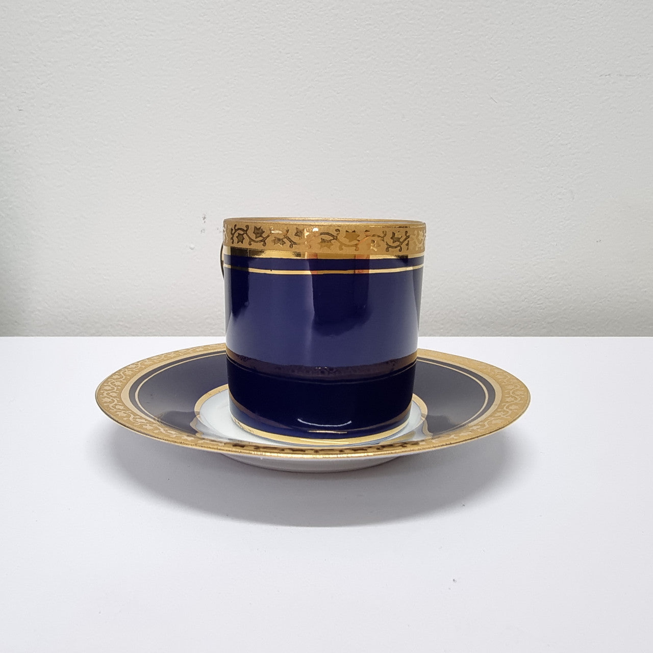 Limoges cup and saucer, both marked underneath. In good original condition. Please view photos as they form part of the description.