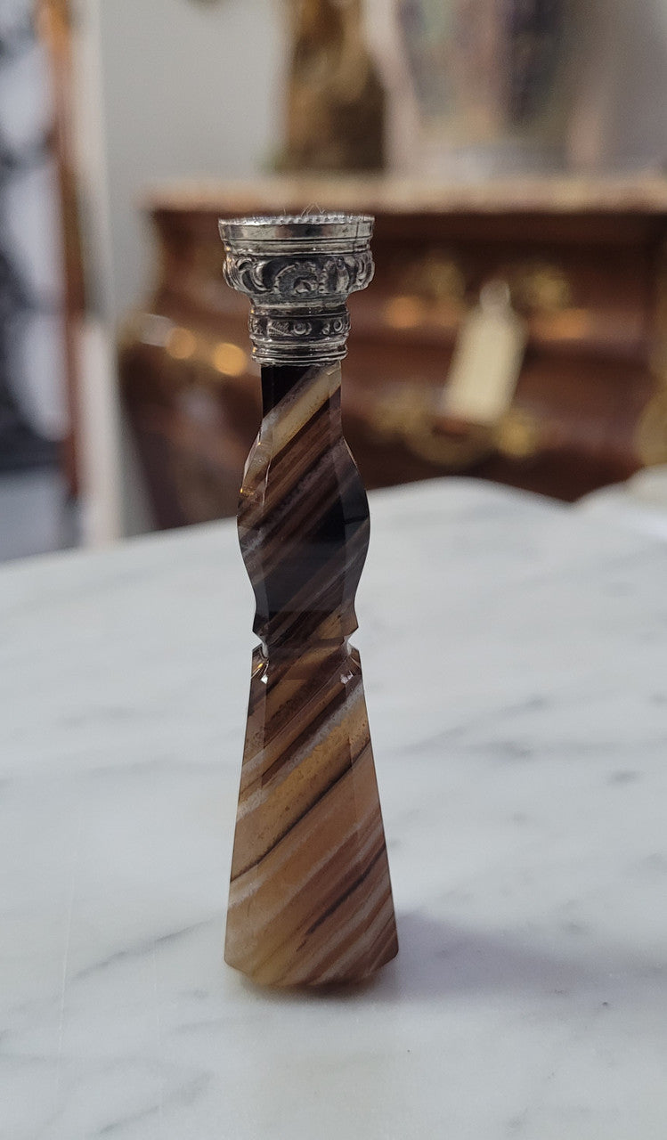 Stunning French banded Agate and silver wax seal. In good original condition please view photos as they form part of the description.
