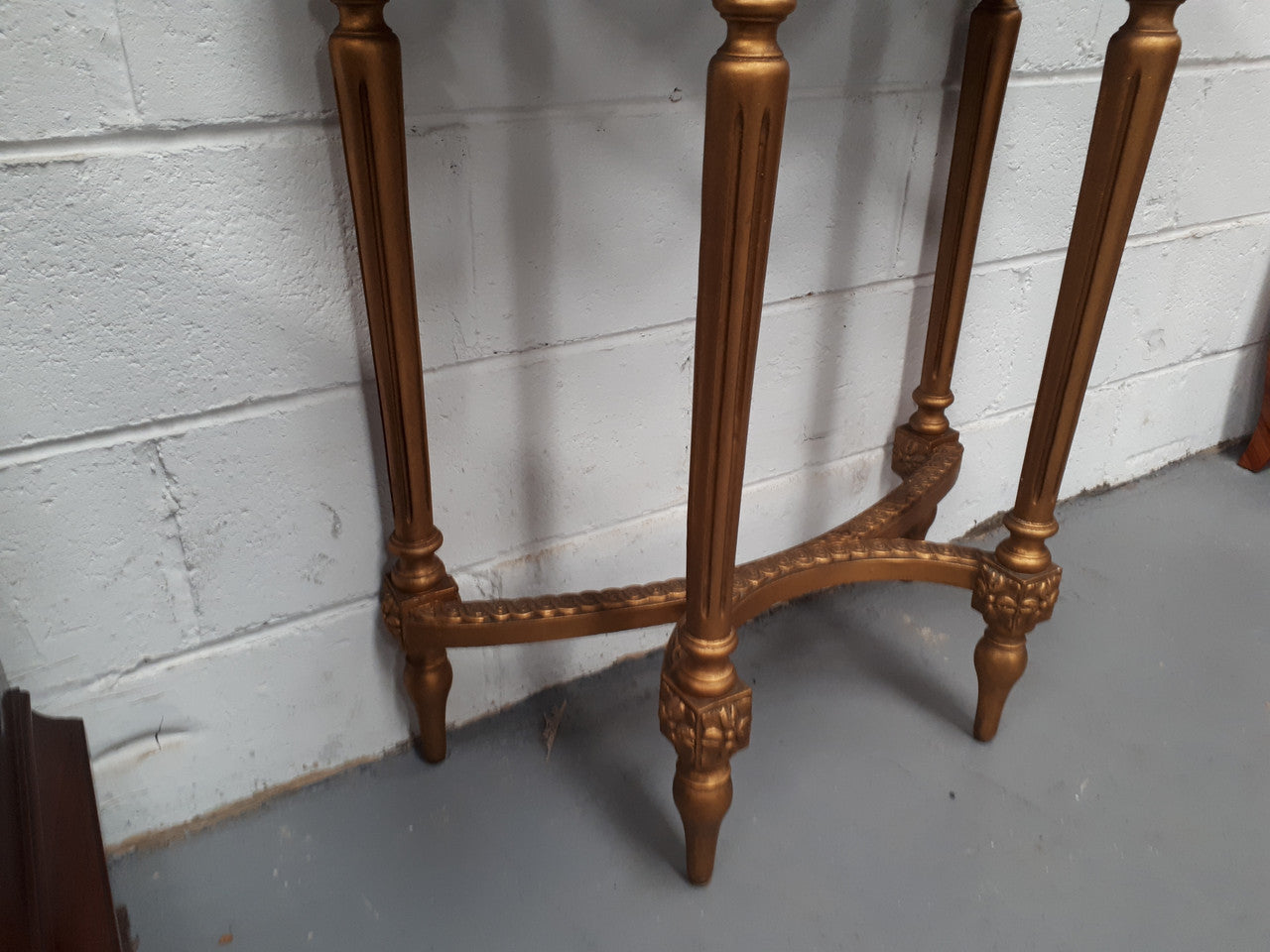 Antique French 19th century Louis XVI style inset marble top & giltwood console table. In good condition. Circa 1880