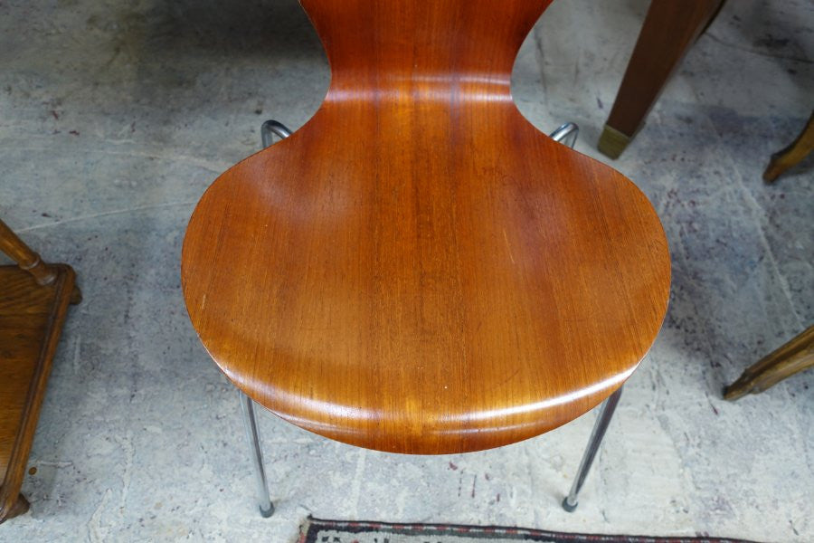 Fritz Hansen Design Modern Chair