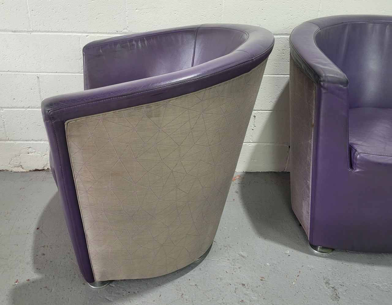 Pair of vintage Parentesi armchairs designed by Pietro Arosio for Tacchini with original leather upholstery and in good original detailed condition.