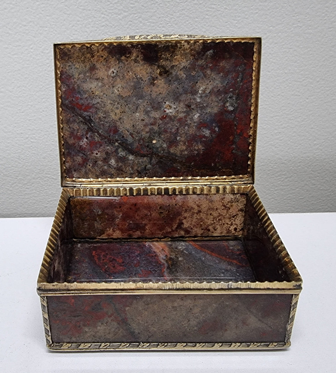 Rare & Beautiful 18th Century Silver Gilt & Red Moss Agate Trinket Box