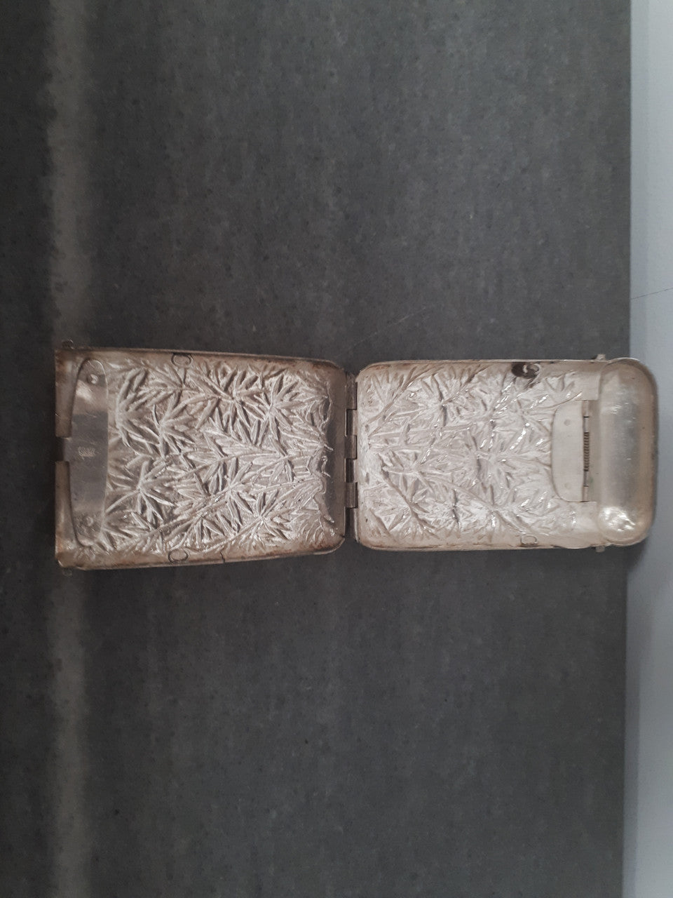 Antique stunning heavy quality Chinese export silver cigar case. Unusual folding action. Circa 1880. Hallmarked. 101 grams.