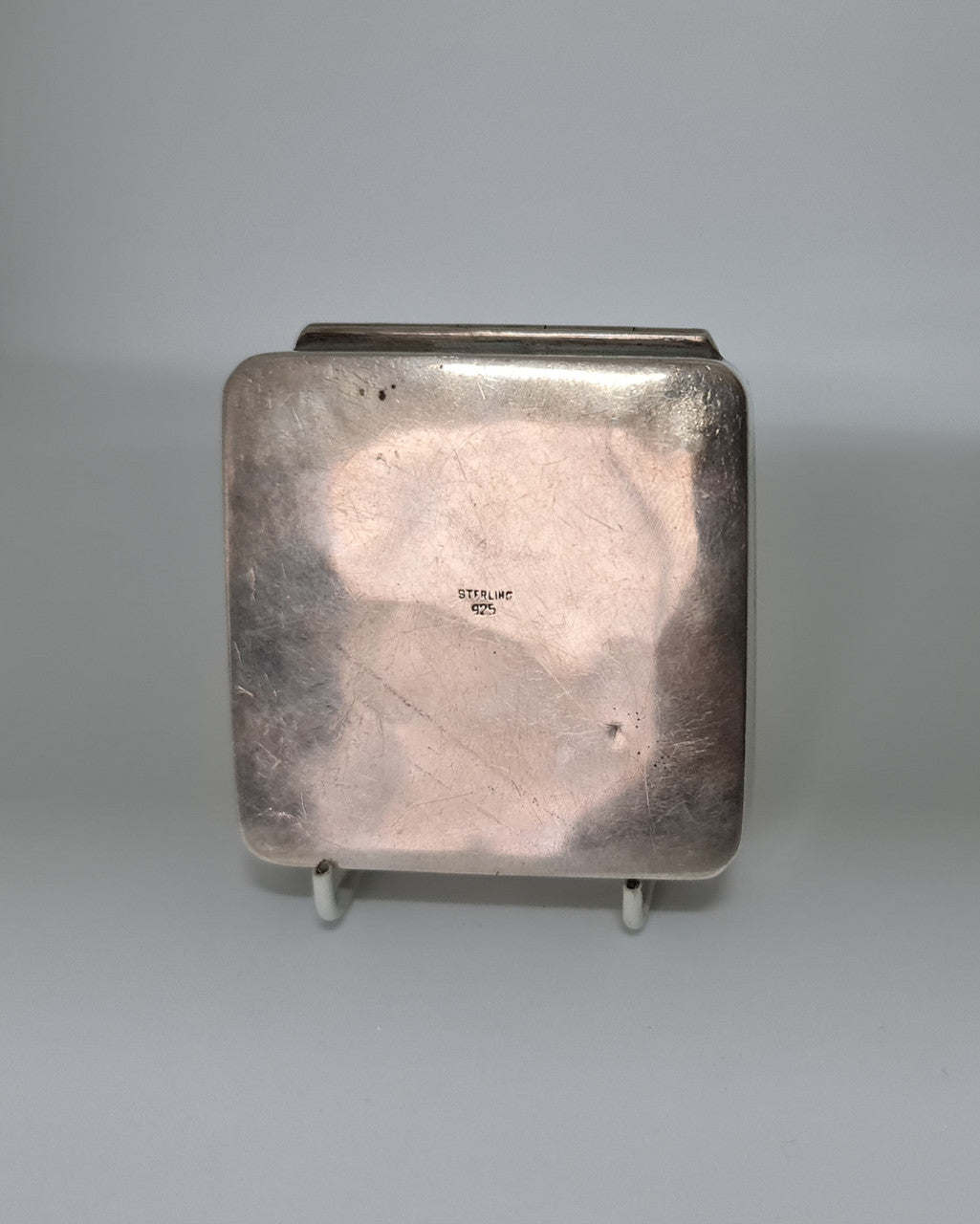 Gorgeous antique sterling silver box with engravement on top of lid, Marked.
