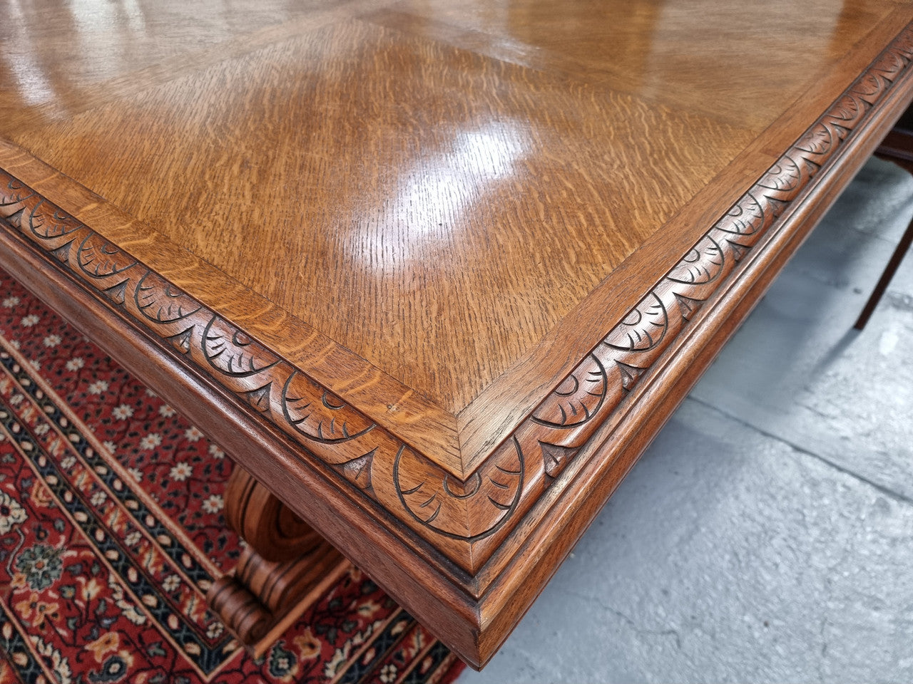 Beautiful Spanish style Oak dining table with a lovely carved border. Sourced in France and in good original detailed condition.