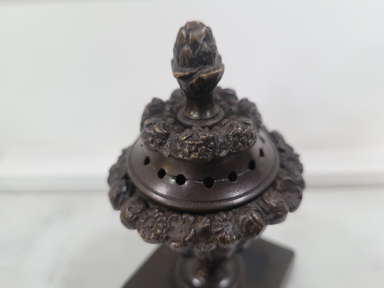 Lovely rare Victorian Antique bronze miniature insence burner. Finely cast and detailed. In good original condition